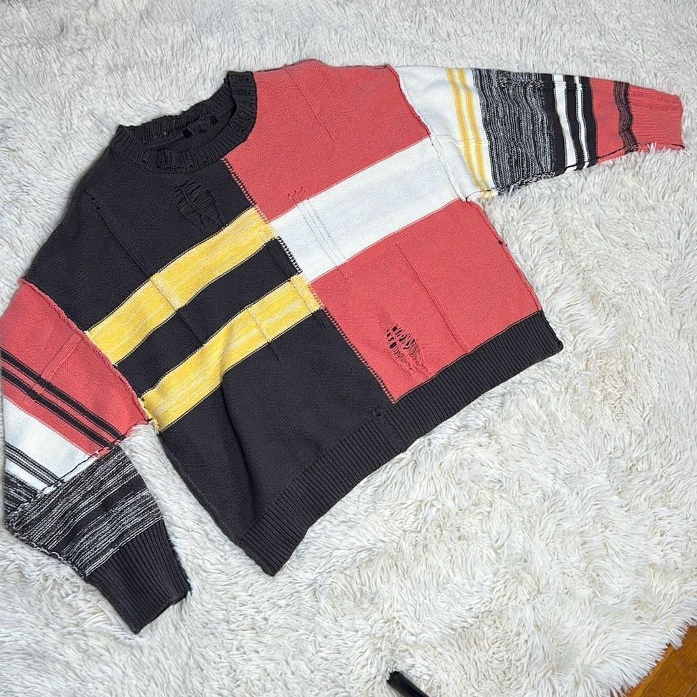 Colorblock Distressed Knit Crewneck Sweater Size Medium New